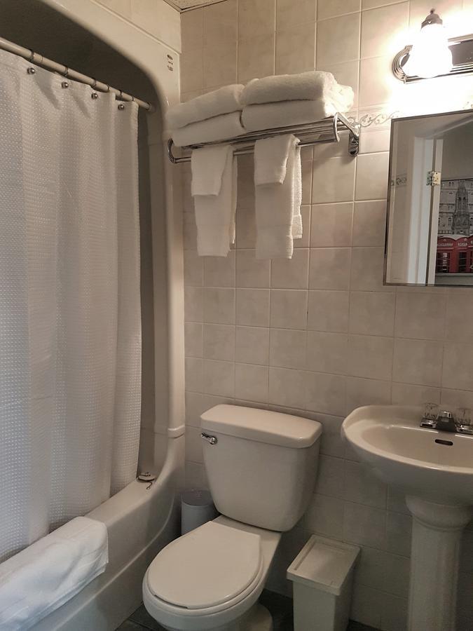 Cozy 2-Bedroom Apartment #25 By Amazing Property Rentals Gatineau Exterior foto